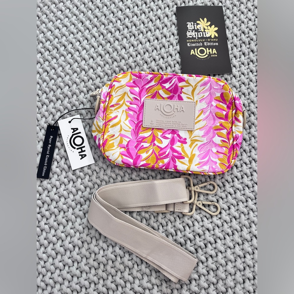 Aloha Collection• SUPER SPECIAL LIMITED EDITION Le Tour Lei Stand Taffy